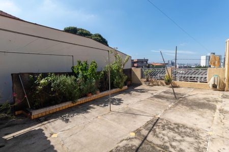 Casa à venda com 160m², 3 quartos e 4 vagasQuintal