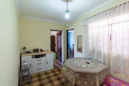 Casa à venda com 160m², 3 quartos e 4 vagasCopa