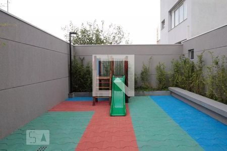 Apartamento para alugar com 31m², 1 quarto e sem vaga Apartamento para alugar com 31m², 1 quarto e sem vagaÁrea comum - Playground