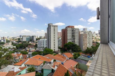 Apartamento à venda com 140m², 3 quartos e 1 vagaÁrea de Serviço