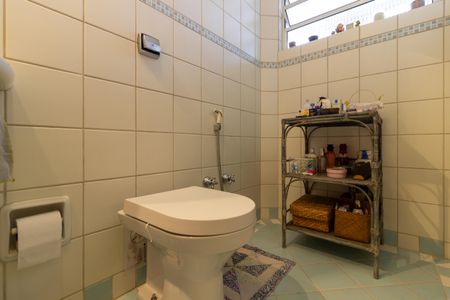 Apartamento à venda com 140m², 3 quartos e 1 vagaBanheiro da Suíte