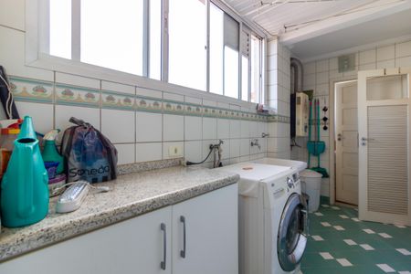 Apartamento à venda com 140m², 3 quartos e 1 vagaÁrea de Serviço