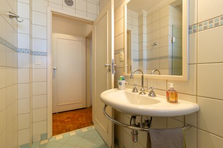 Apartamento à venda com 140m², 3 quartos e 1 vagaBanheiro da Suíte