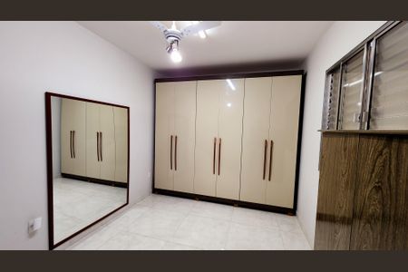 Casa à venda com 280m², 4 quartos e 2 vagas Casa à venda com 280m², 4 quartos e 2 vagasQuarto 3