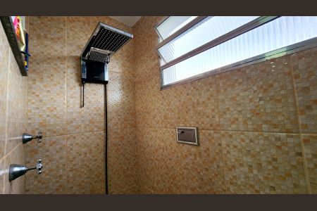 Casa à venda com 280m², 4 quartos e 2 vagas Casa à venda com 280m², 4 quartos e 2 vagasBanheiro 2