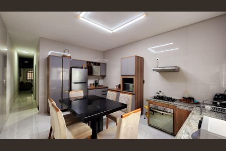 Casa à venda com 280m², 4 quartos e 2 vagas Casa à venda com 280m², 4 quartos e 2 vagasCozinha