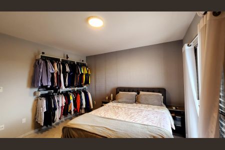 Casa à venda com 280m², 4 quartos e 2 vagas Casa à venda com 280m², 4 quartos e 2 vagasQuarto 4 - Suíte