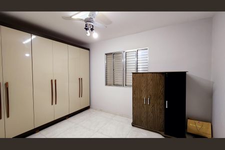 Casa à venda com 280m², 4 quartos e 2 vagas Casa à venda com 280m², 4 quartos e 2 vagasQuarto 3