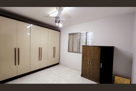 Casa à venda com 280m², 4 quartos e 2 vagas Casa à venda com 280m², 4 quartos e 2 vagasQuarto 3