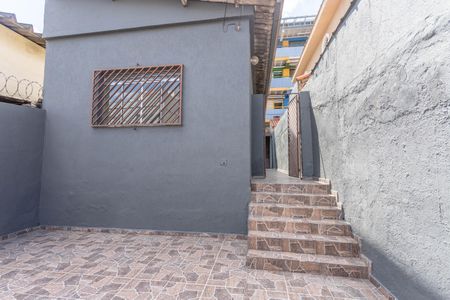 Casa à venda com 100m², 2 quartos e 2 vagas Casa à venda com 100m², 2 quartos e 2 vagasGaragem