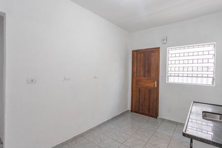 Casa à venda com 100m², 2 quartos e 2 vagas Casa à venda com 100m², 2 quartos e 2 vagasCozinha