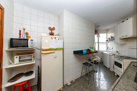 Apartamento à venda com 210m², 4 quartos e 3 vagas Apartamento à venda com 210m², 4 quartos e 3 vagasCozinha