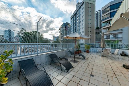 Apartamento à venda com 210m², 4 quartos e 3 vagas Apartamento à venda com 210m², 4 quartos e 3 vagasÁrea Externa