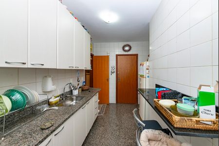 Apartamento à venda com 210m², 4 quartos e 3 vagas Apartamento à venda com 210m², 4 quartos e 3 vagasCozinha