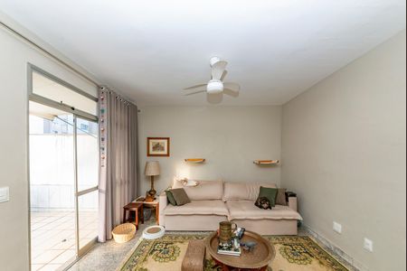 Apartamento à venda com 210m², 4 quartos e 3 vagas Apartamento à venda com 210m², 4 quartos e 3 vagasSala 2