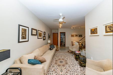 Apartamento à venda com 210m², 4 quartos e 3 vagas Apartamento à venda com 210m², 4 quartos e 3 vagasSala 1