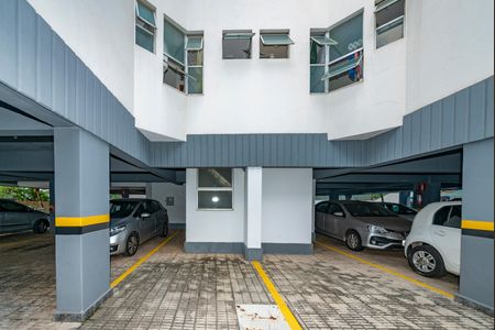Apartamento à venda com 210m², 4 quartos e 3 vagas Apartamento à venda com 210m², 4 quartos e 3 vagasÁrea comum - Garagem