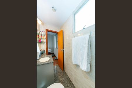 Apartamento à venda com 210m², 4 quartos e 3 vagas Apartamento à venda com 210m², 4 quartos e 3 vagasBanheiro da Suíte