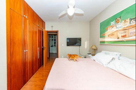 Apartamento à venda com 210m², 4 quartos e 3 vagas Apartamento à venda com 210m², 4 quartos e 3 vagasSuíte