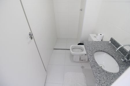 Apartamento para alugar com 34m², 2 quartos e sem vagaBanheiro