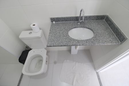 Apartamento para alugar com 34m², 2 quartos e sem vagaBanheiro