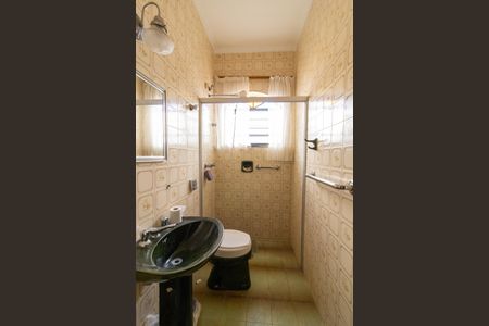 Casa à venda com 195m², 4 quartos e 2 vagasBanheiro 2