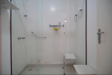 Apartamento à venda com 210m², 4 quartos e 2 vagasBanheiro