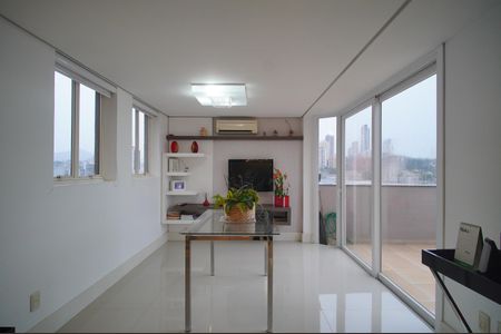 Apartamento à venda com 210m², 4 quartos e 2 vagasSala