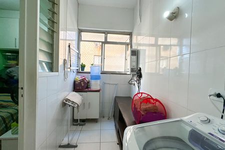 Apartamento à venda com 128m², 2 quartos e 1 vagaÁrea de Serviço