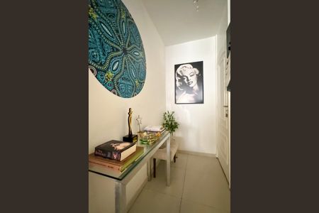 Apartamento à venda com 128m², 2 quartos e 1 vagaEntrada