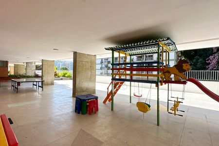 Apartamento à venda com 128m², 2 quartos e 1 vagaÁrea comum - Playground