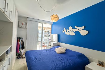 Apartamento à venda com 128m², 2 quartos e 1 vagaSuíte