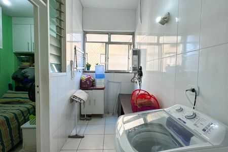 Apartamento à venda com 128m², 2 quartos e 1 vagaÁrea de Serviço