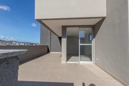 Apartamento à venda com 133m², 3 quartos e 3 vagas Apartamento à venda com 133m², 3 quartos e 3 vagasTerraço