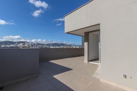 Apartamento à venda com 133m², 3 quartos e 3 vagas Apartamento à venda com 133m², 3 quartos e 3 vagasTerraço