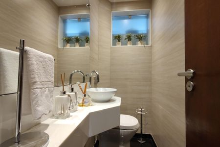 Casa de condomínio à venda com 424m², 5 quartos e 5 vagas Casa de condomínio à venda com 424m², 5 quartos e 5 vagasLavabo