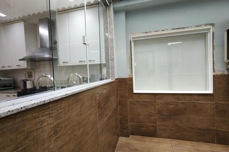 Casa de condomínio à venda com 424m², 5 quartos e 5 vagas Casa de condomínio à venda com 424m², 5 quartos e 5 vagasÁrea de Serviço