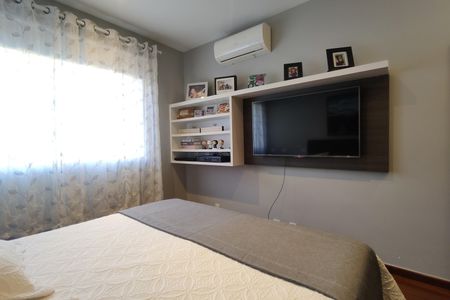 Casa de condomínio à venda com 424m², 5 quartos e 5 vagas Casa de condomínio à venda com 424m², 5 quartos e 5 vagasQuarto 3 - Armários