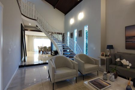 Casa de condomínio à venda com 424m², 5 quartos e 5 vagas Casa de condomínio à venda com 424m², 5 quartos e 5 vagasSala 1