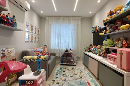 Casa de condomínio à venda com 424m², 5 quartos e 5 vagas Casa de condomínio à venda com 424m², 5 quartos e 5 vagasQuarto 1 - Suíte