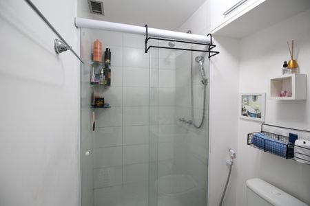 Apartamento à venda com 80m², 2 quartos e 1 vagaBanheiro da Suíte 1