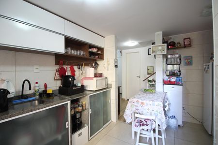 Apartamento à venda com 80m², 2 quartos e 1 vagaCozinha