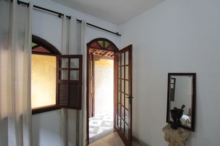 Casa à venda com 360m², 5 quartos e 1 vagaSala