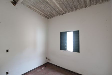 Casa à venda com 360m², 5 quartos e 1 vagaCasa dos Fundos | Quartos