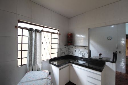 Casa à venda com 360m², 5 quartos e 1 vagaCozinha