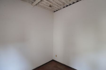 Casa à venda com 360m², 5 quartos e 1 vagaCasa dos Fundos | Quartos