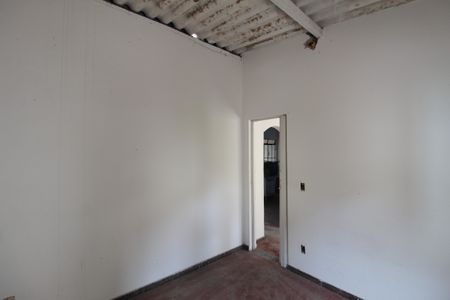 Casa à venda com 360m², 5 quartos e 1 vagaCasa dos Fundos | Quartos