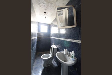 Casa à venda com 360m², 5 quartos e 1 vagaCasa dos Fundos | Banheiro