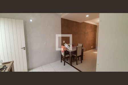 Casa de condomínio à venda com 67m², 2 quartos e 1 vagaCozinha