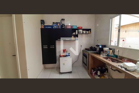 Casa de condomínio à venda com 67m², 2 quartos e 1 vagaCozinha